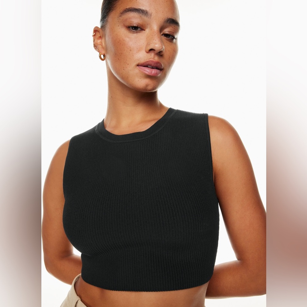 Aritzia Babaton Sculpt Knit Muscle Cropped Tank in Black